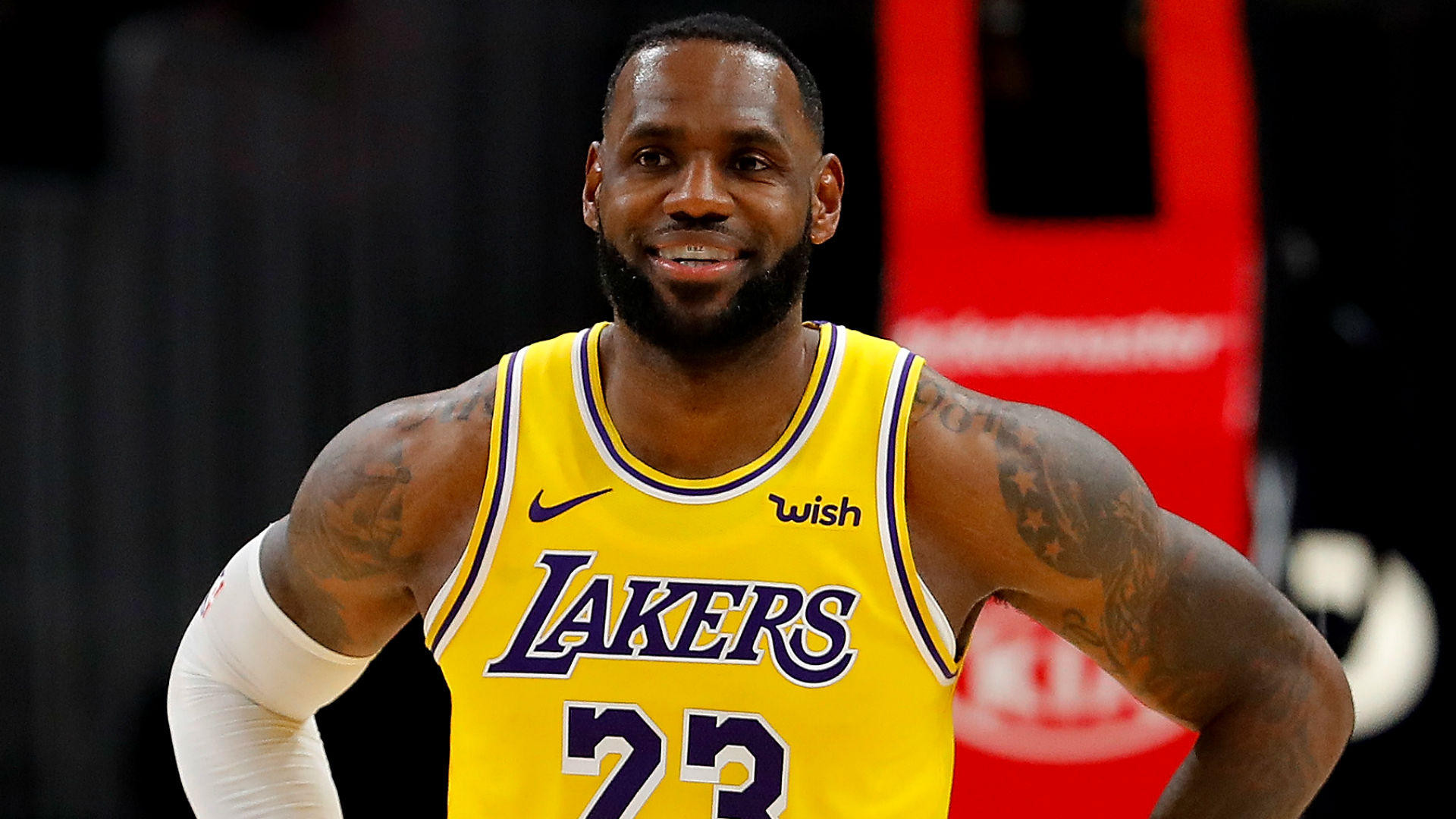 LeBron faz mistério sobre até quando pretende jogar e diz que ainda tem  muito no tanque, nba