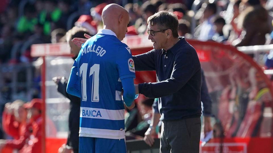 Fernando Vázquez: “Tenemos que ganar 12 partidos y nos quedan 11”