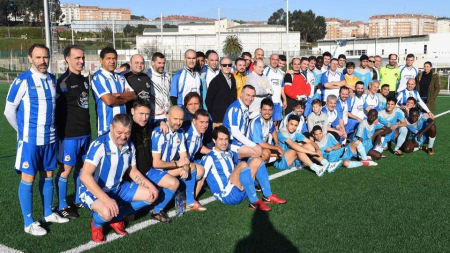 Los Veteranos del Depor y Cambre se unen contra la ELA