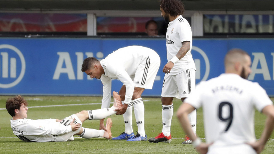 El Eibar golea al Madrid en la primera derrota con Solari