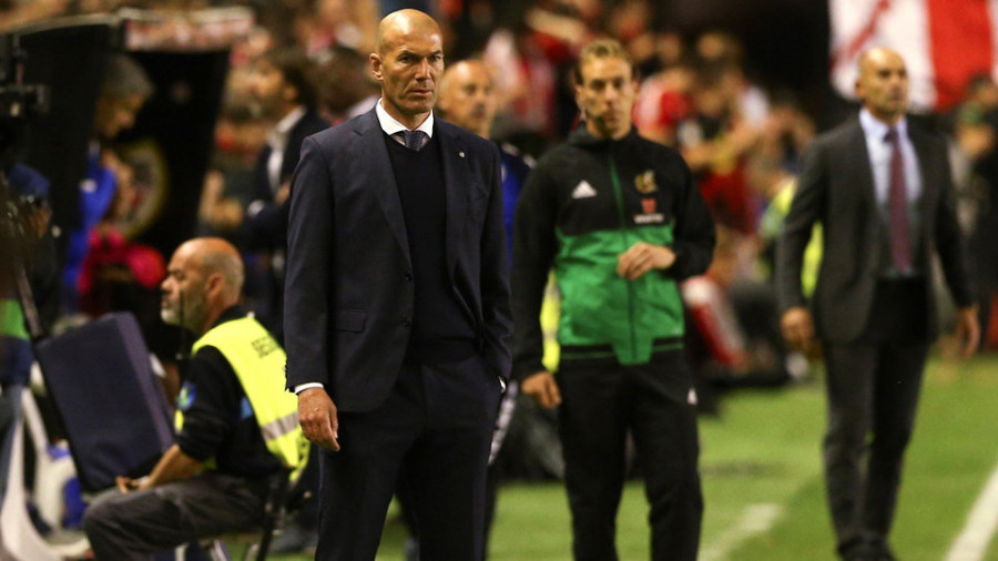 Zidane pierde la paciencia tras una nueva debacle