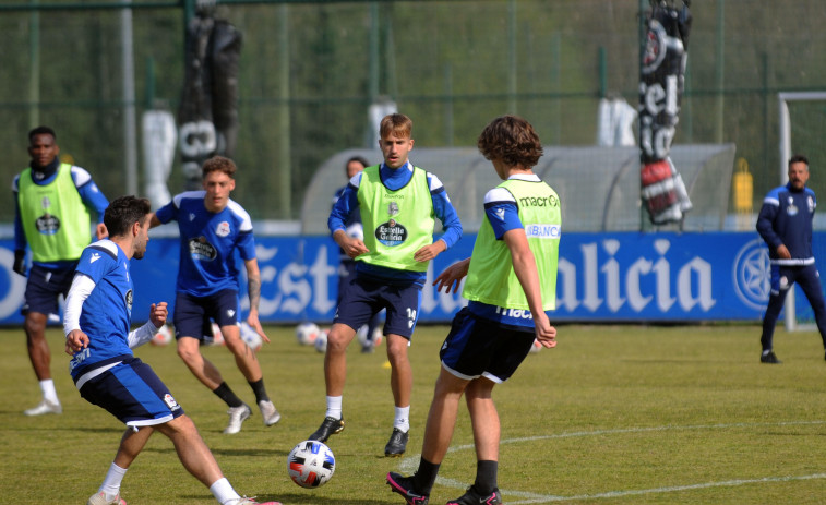 El Depor pule su mejoría pero esconde por  el momento sus armas