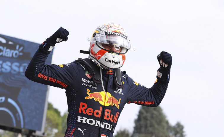 Verstappen gana el GP de la Emilia Romaña