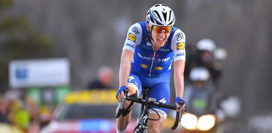 Dan Martin compitió en el Tour con dos vértebras rotas