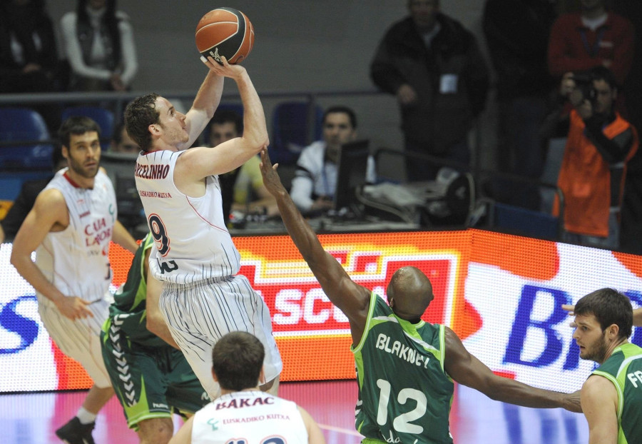 Marcelinho Huertas regresa al Baskonia