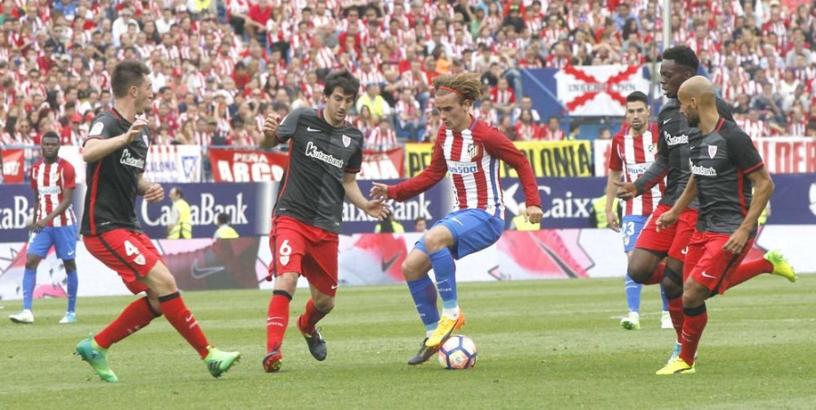 Griezmann: "He decidido quedarme en el Atlético, sería una mala jugada irme ahora"