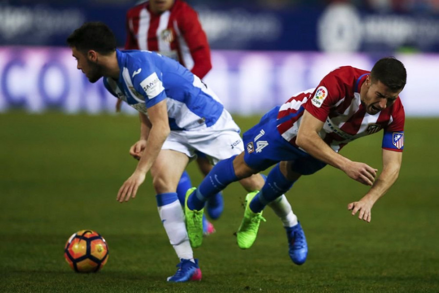 Gabi operado con éxito de la mano derecha