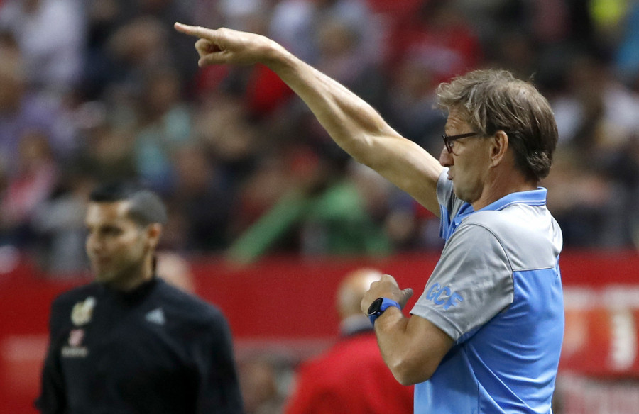 Tony Adams: "Es tiempo de lamentarse y llorar, pero también de construir"