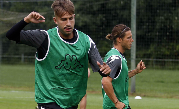 Posesión y presión en la sesión del Depor en Abegondo