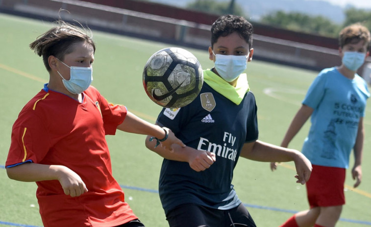 Regreso a  la actividad  en los campos  de A Torre