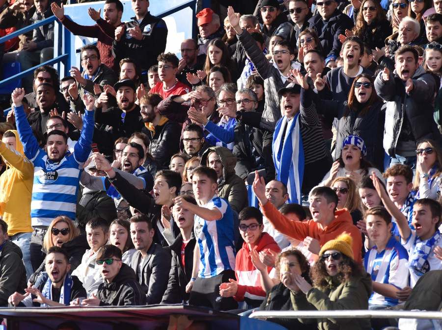 La masa social del Deportivo ya es líder en abonados en Primera RFEF