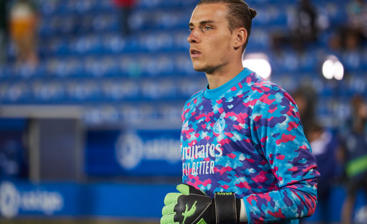 El portero del Real Madrid Andriy Lunin da positivo en coronavirus