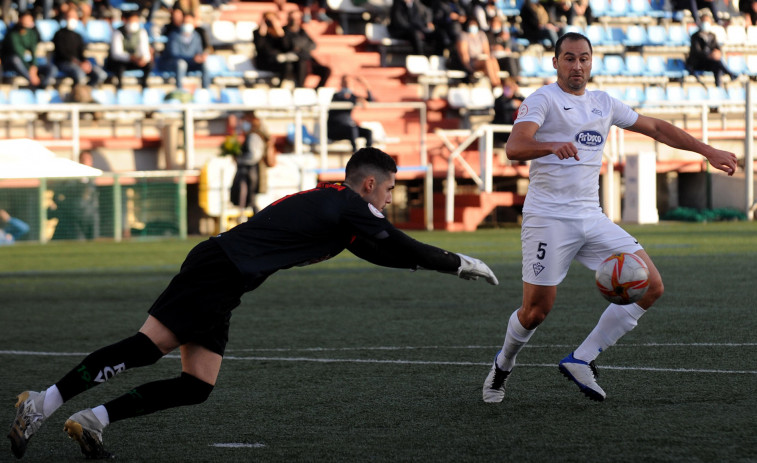 Igualdad total en A Grela entre Silva y Racing Villalbés