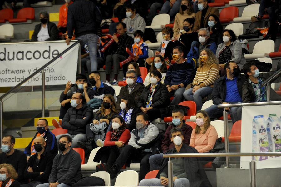 El Leyma Coruña cambia entradas por alimentos para el partido del Oviedo