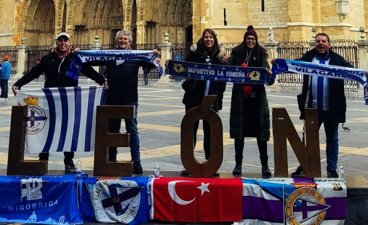 La afición del Depor ya se hace sentir en León