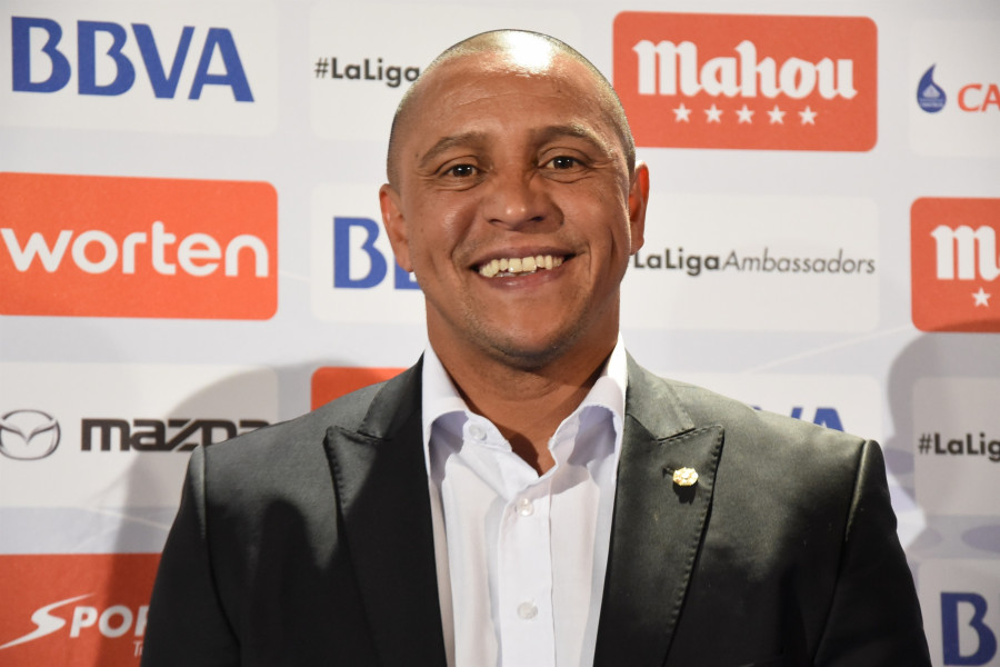 Roberto Carlos jugará un partido con un equipo de un pub inglés