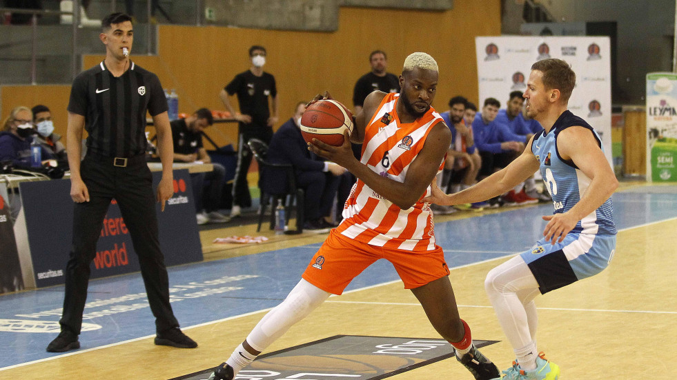 Soluade y Ndow, en el quinteto ideal de la jornada