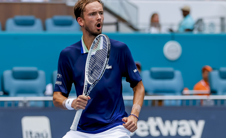 Wimbledon prohíbe competir a los tenistas rusos y bielorrusos