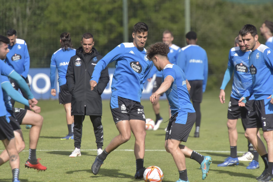 Menudo se queda fuera de los planes del Depor por molestias físicas