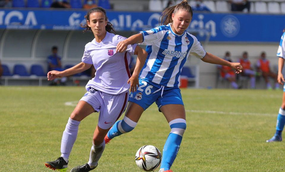 Aroa Guerra, delantera del Deportivo Abanca, durante el primer partido de liga del pasado curso ante el Barcelona B   Patricia G. Fraga