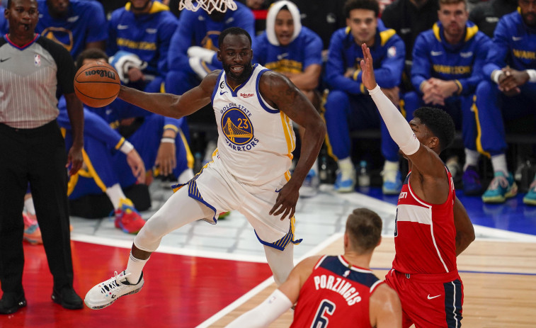 Los Warriors multan a Draymond Green por su puñetazo a Poole