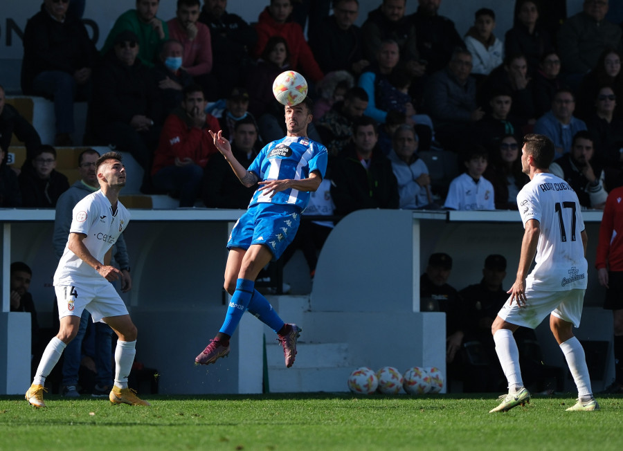 Salto del Depor, que recorta seis puntos al líder