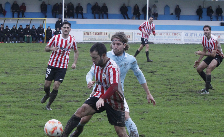 Empate entre Viveiro y Arteixo en un partido abierto y exigente en un barrizal (1-1)