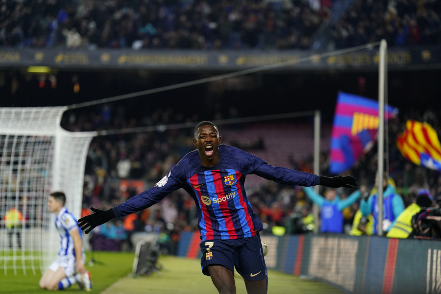 El Barcelona elimina a una Real Sociedad con 10 con un gol de Dembélé