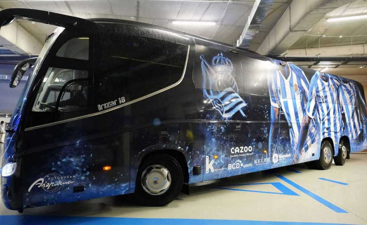 El atrevido autobús negro de la Real Sociedad