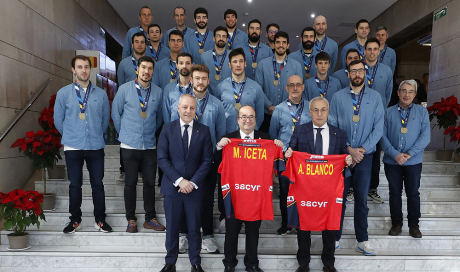 La selección pone el broche de su regreso triunfal a España en el COE