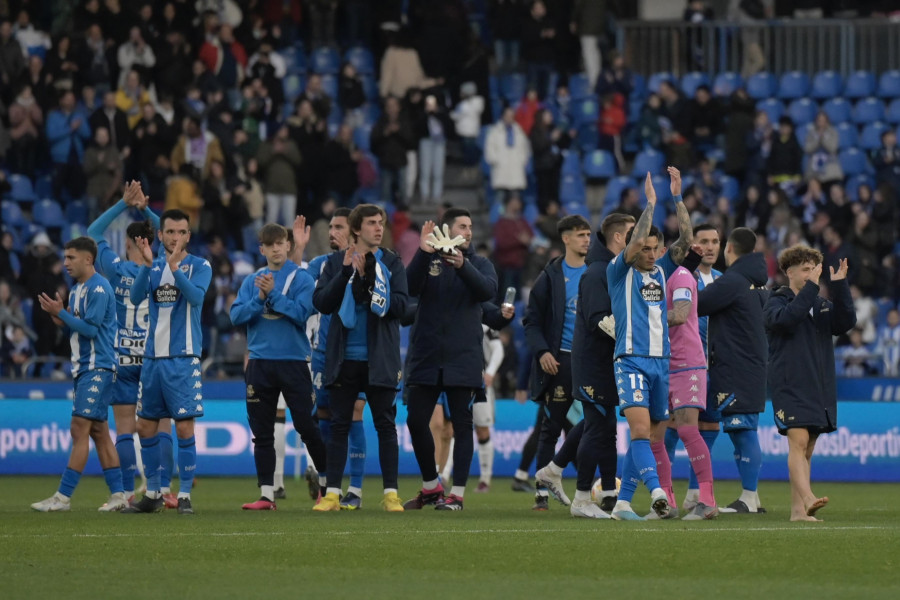 El Depor endosa una ‘manita’  y hace disfrutar a su afición