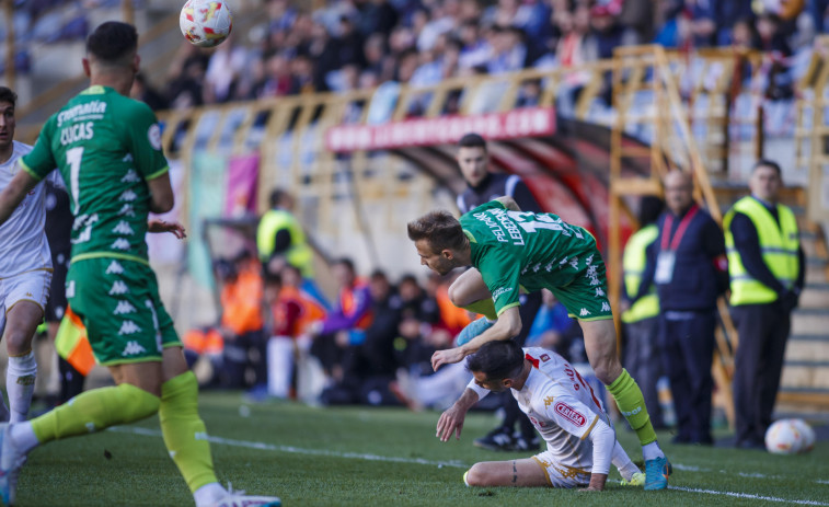 La Cultural doma al Deportivo, pero no a su afición (1-0)