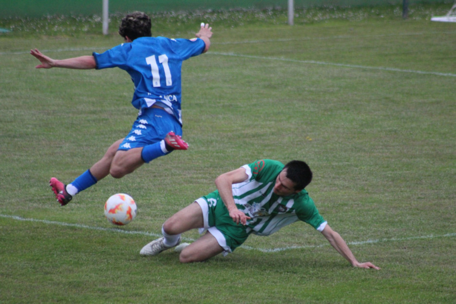 Martín Ochoa y Mella mantienen la distancia del Fabril en el liderato (0-2)