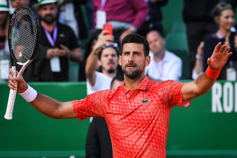 Musetti aparta a Djokovic de Montecarlo