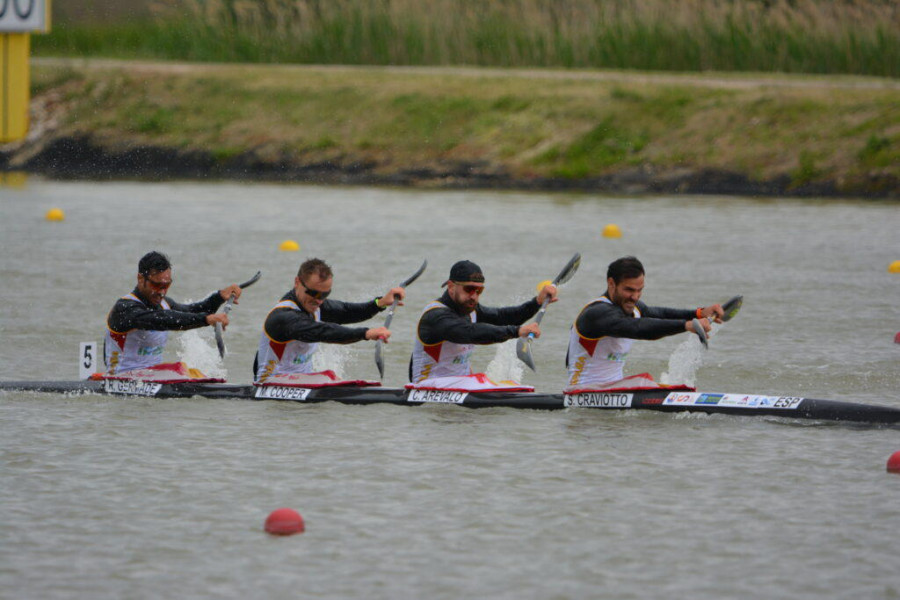 El K4 500 de Arévalo arranca con el freno de mano puesto