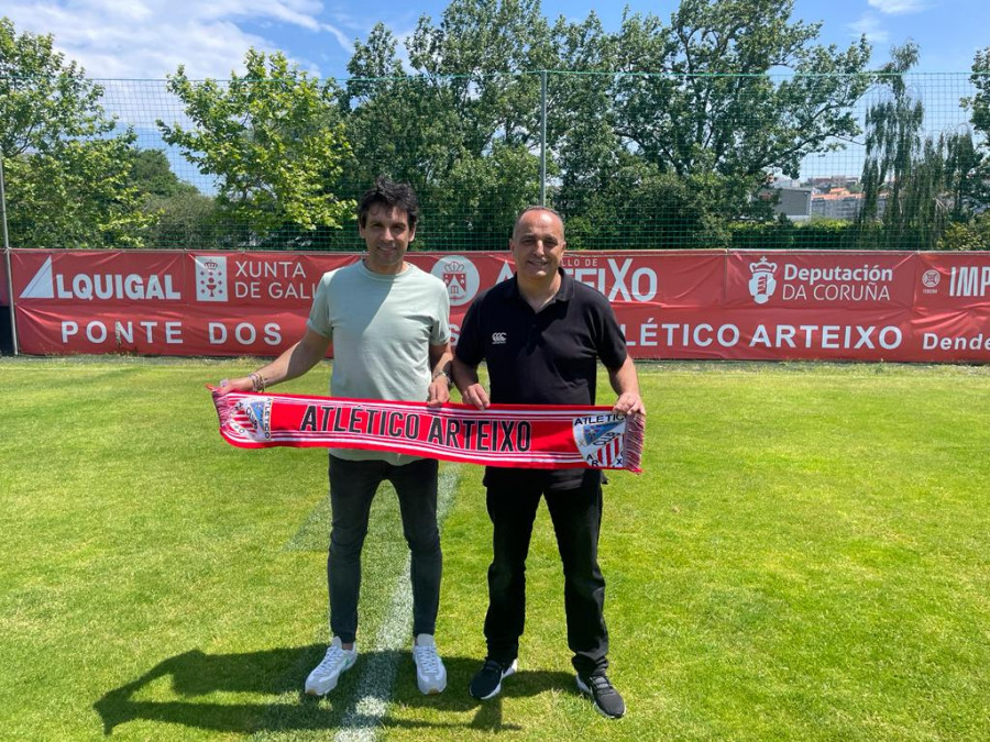 Juan Riveiro afrontará su tercera campaña al frente del Atlético Arteixo