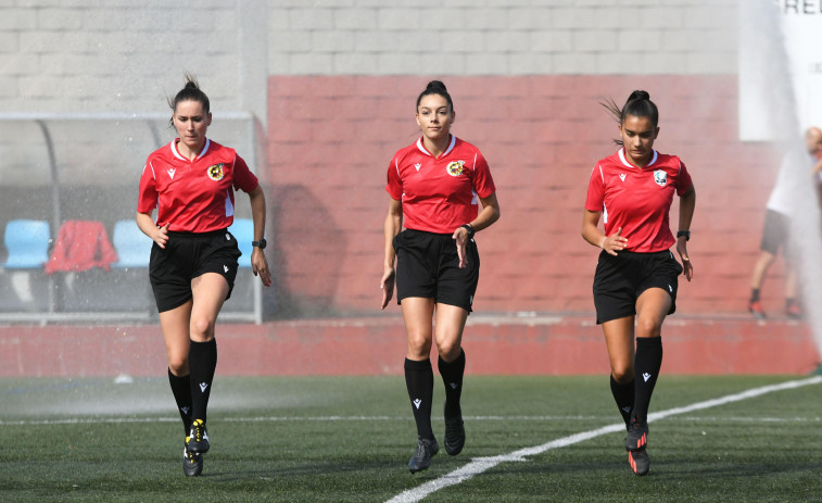 La coruñesa Eugenia Gil dirigirá partidos en Segunda Federación