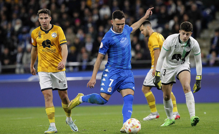 Lucas Pérez y Yeremay no saldrán del club este verano