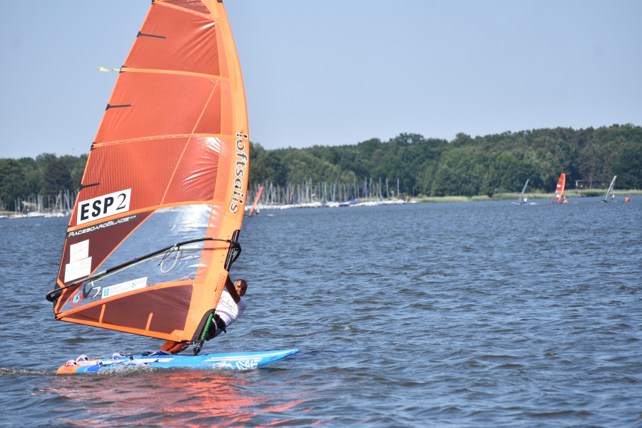 Jorge Maciel, del Playa de Oza, plata en el Mundial de windsurf