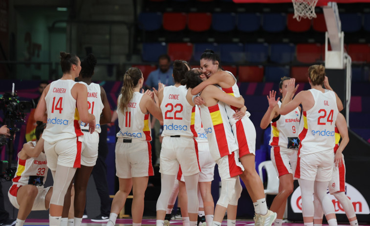 Queralt Casas somete a Grecia y España avanza directa a cuartos de final (76-60)