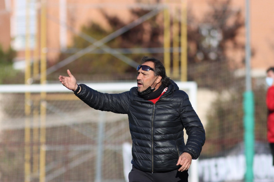 Alfredo Santaelena, en la lista de posibles entrenadores del Deportivo