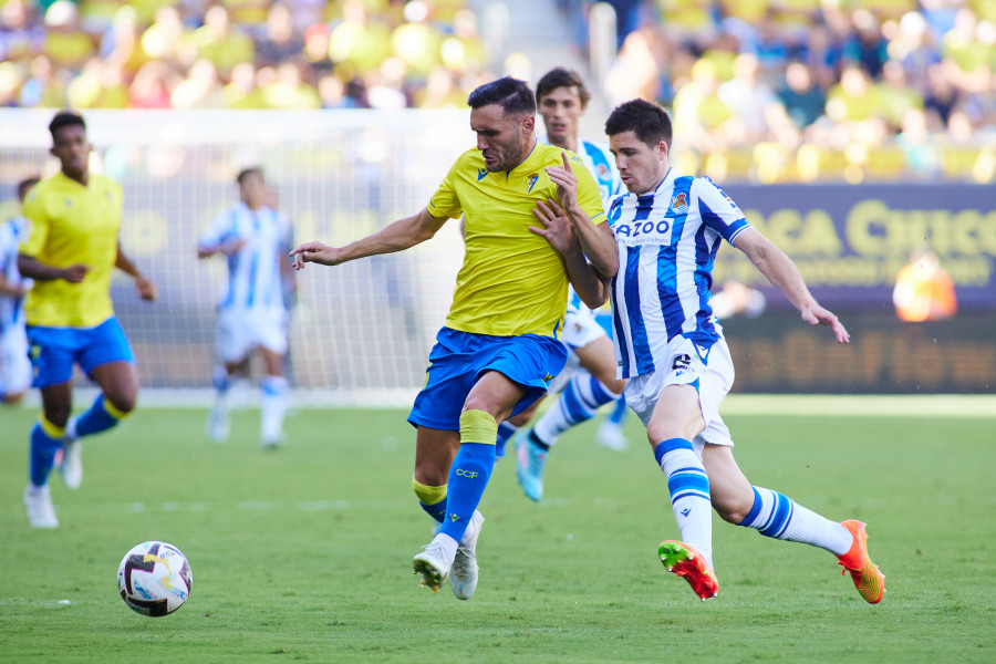 RESUMEN 2022-23, agosto: Tira y afloja con el Cádiz por Lucas hasta el final