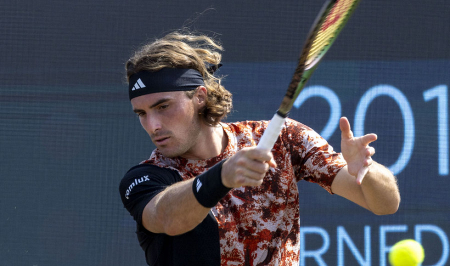 Tsitsipas, eliminado en su estreno