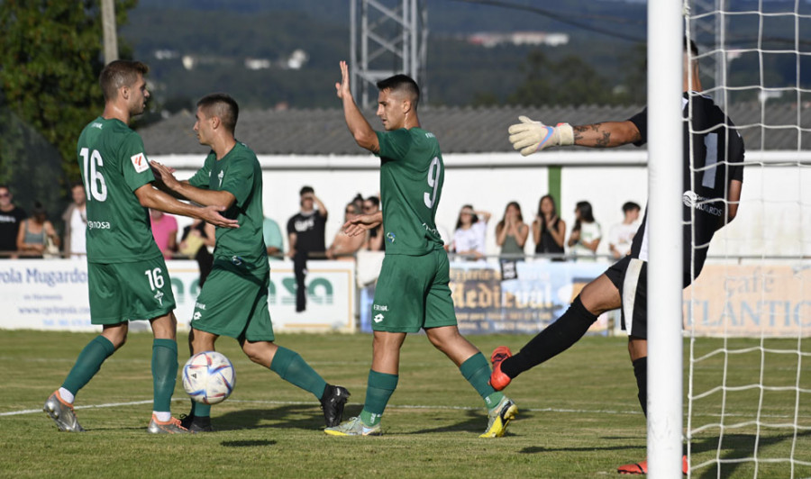 El Racing de Ferrol golea en su primer amistoso (0-4)