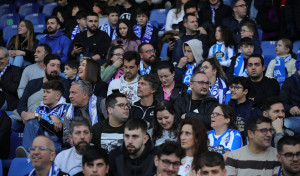 La afición pide refuerzos para el centro del campo