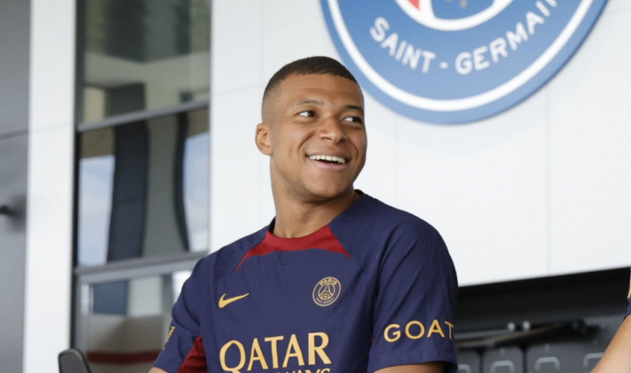 El sindicato de futbolistas de Francia denuncia que apartar a Mbappé es "acoso moral"