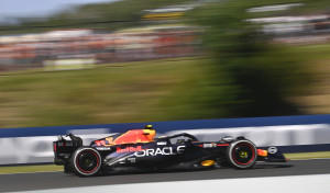 Verstappen más líder tras ganar también en Hungría; Sainz fue octavo y Alonso, noveno