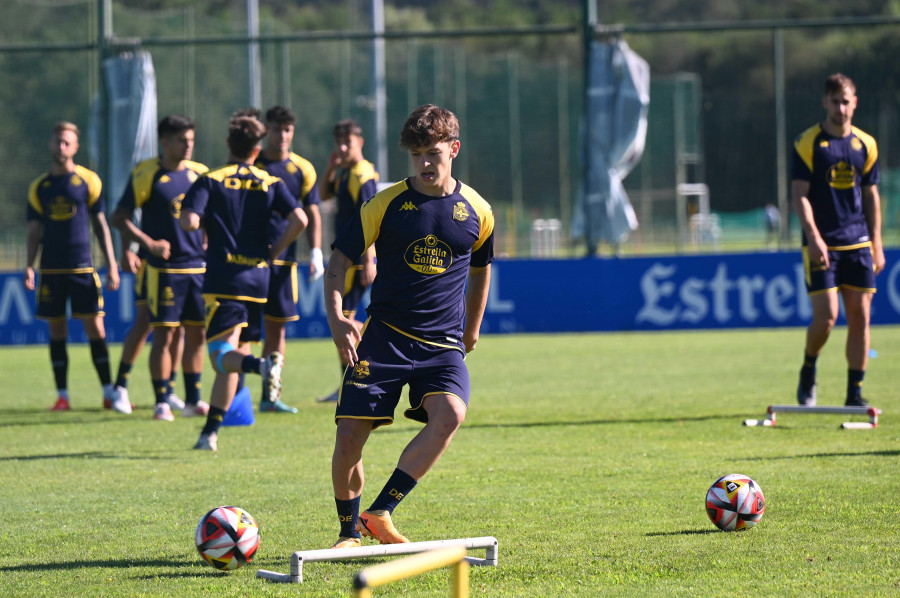 Mella, Diego Gómez, Jairo y Rubén López se entrenan con el primer equipo del Depor