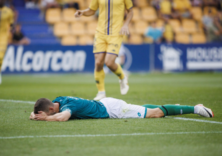 El Racing sufre en Eibar su primera derrota de la temporada (2-0)