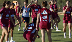 La selección española femenina, camino de Suecia expectante